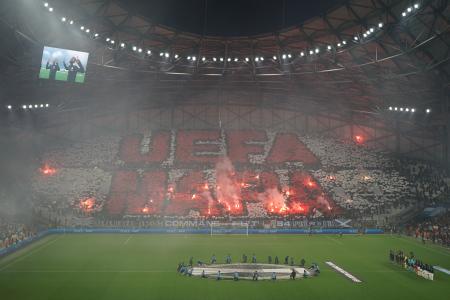 EL-12-OM-FEYENOORD 09.jpg
